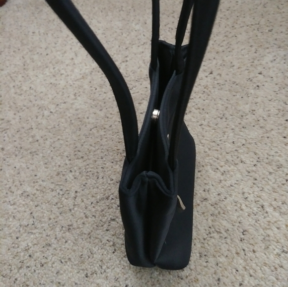 Guess black shoulder purse - Picture 8 of 9